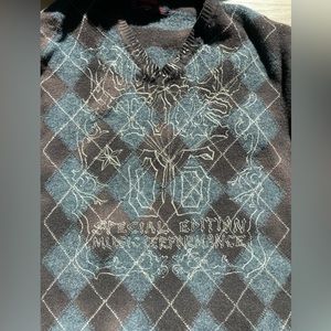 Grunge sweater
